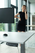 Biurko DELTA z Elektryczną regulacja wysokości