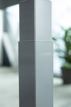 Biurko Alfa - detal noga logo